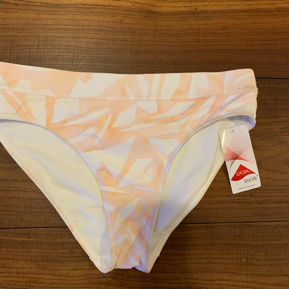 Athleta peach and white bikini bottom swimwear size S pool beach resortwear